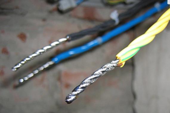 Выбор сечения медного и алюминиевого провода кабеля для электропроводки по нагрузке